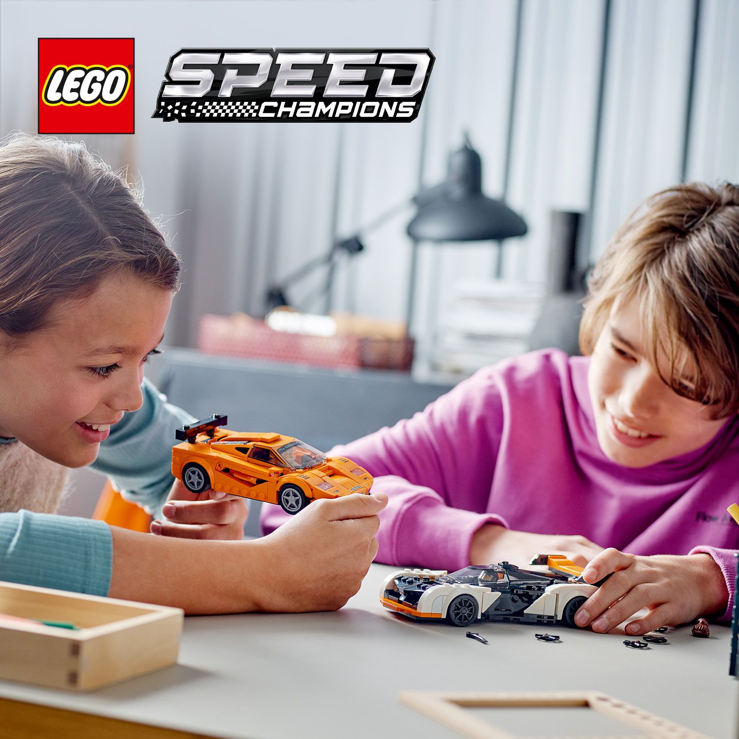 LEGO® stavebnice se 2 hyperauty McLaren