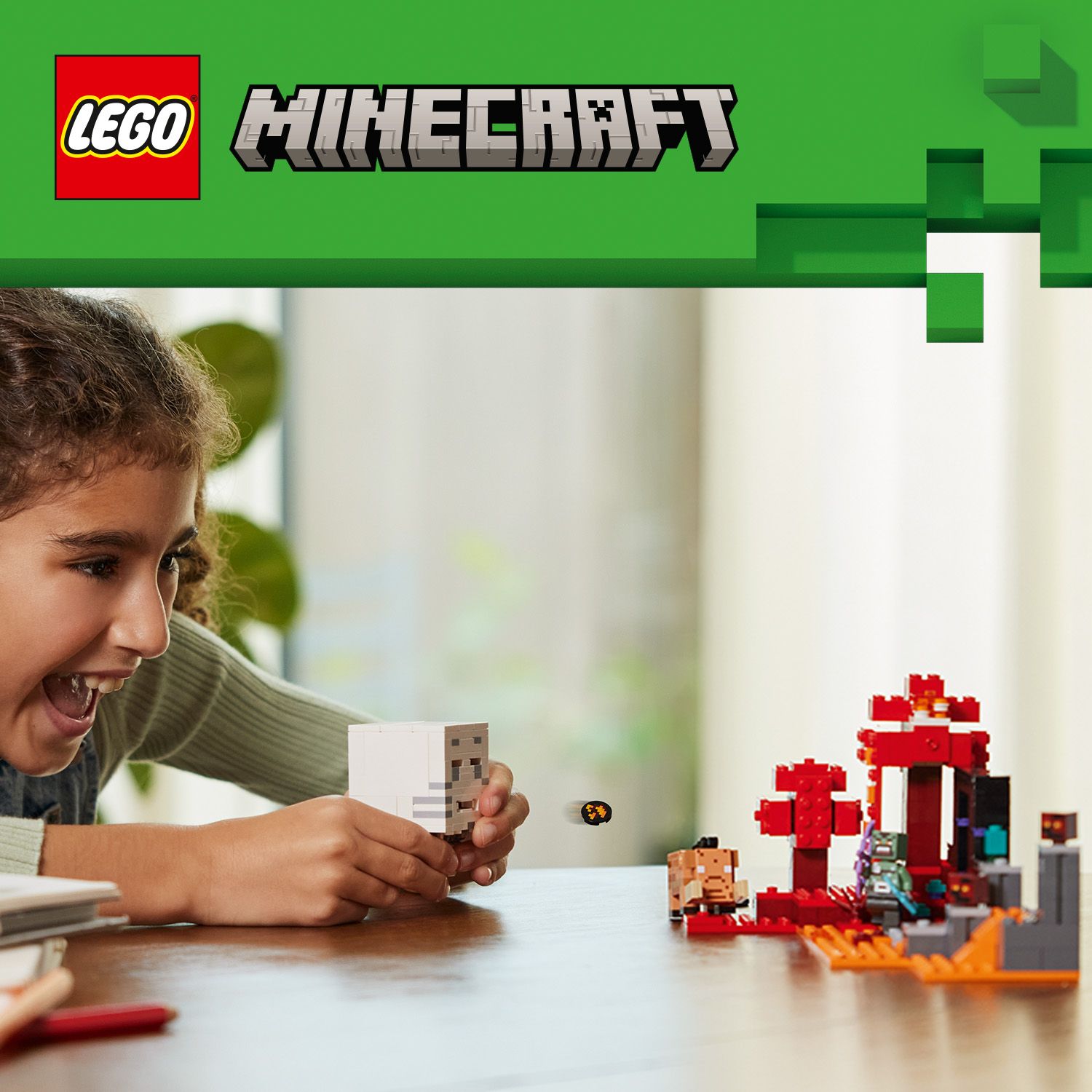 Stavebnice LEGO® Minecraft® s portálem do Netheru